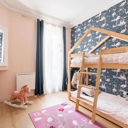 Familial Parisien Apartment Paris